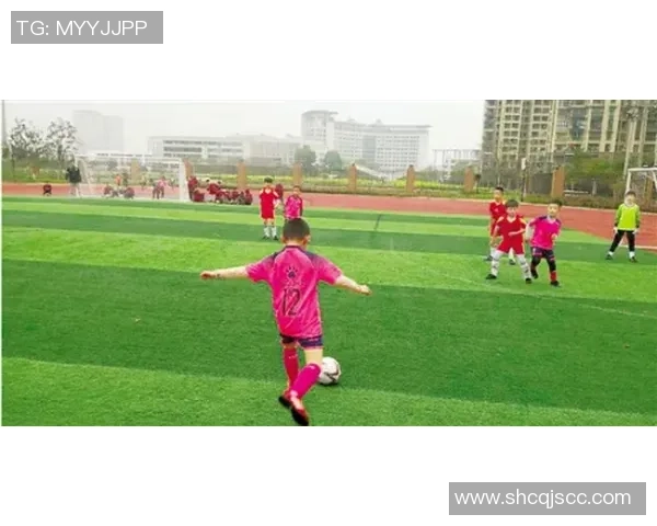 足球明星科目三挑战赛燃情开启驾驶技巧与球技的完美结合